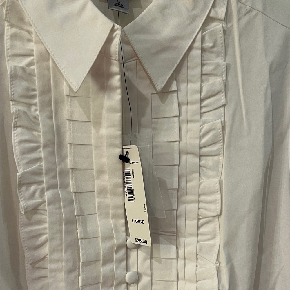 White Button-Up Shirt with Pleated Front - Picture 4 of 6